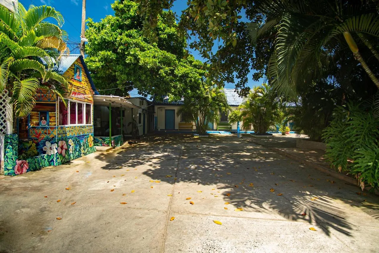 Hostal Posada San Martín Albergue San Andrés Colombia